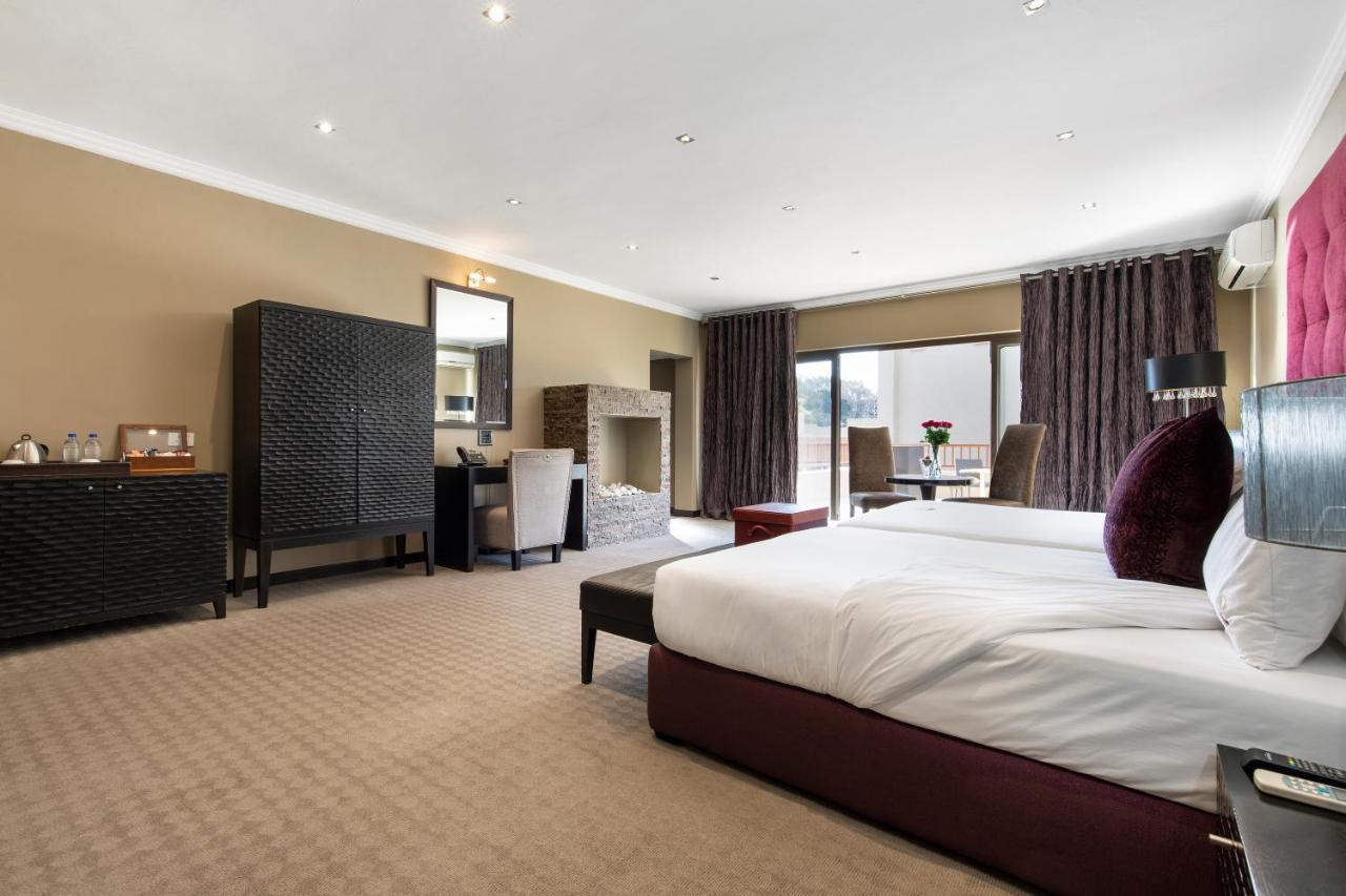 St Andrews Hotel And Spa Johannesburg Bagian luar foto