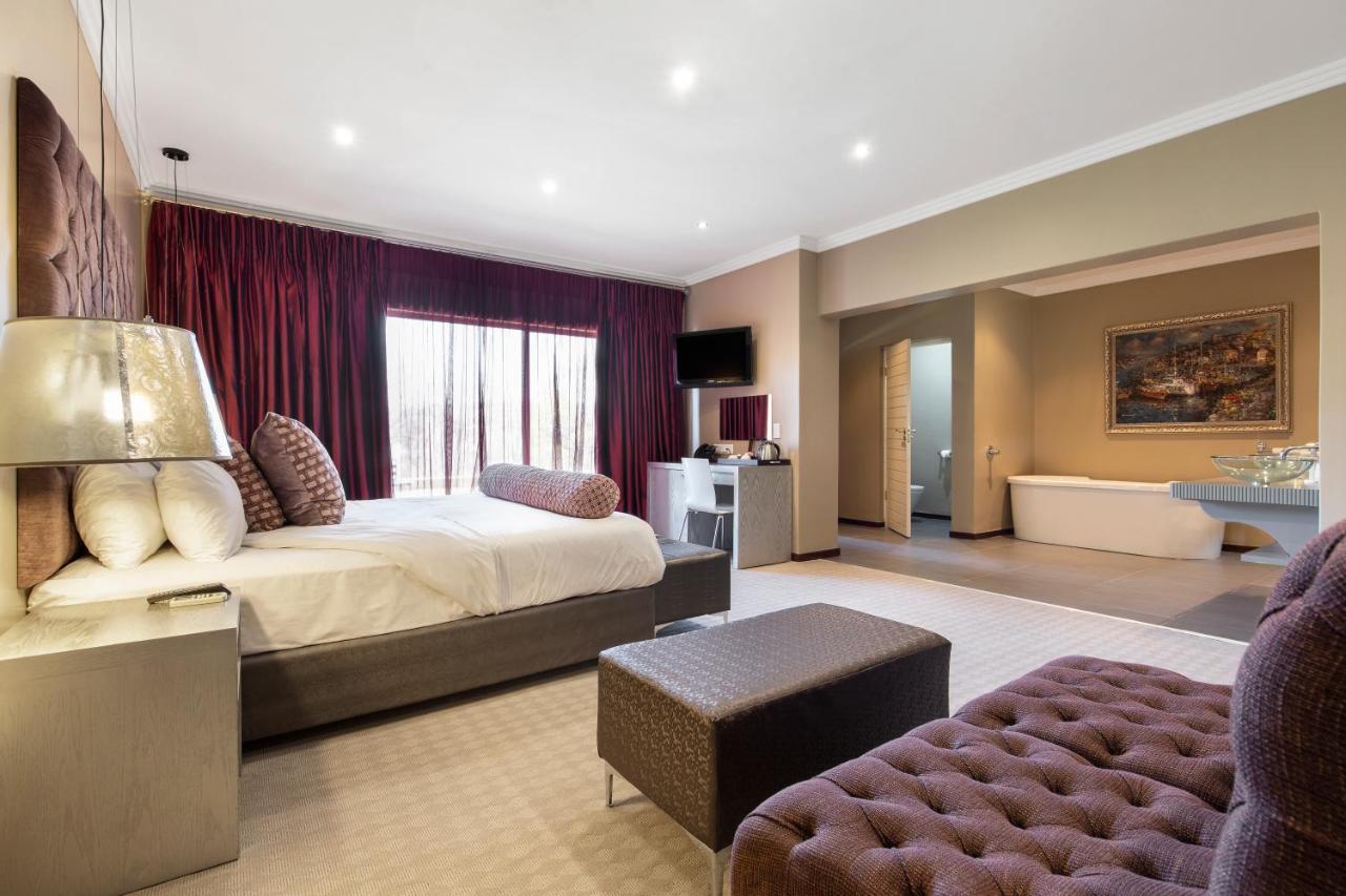 St Andrews Hotel And Spa Johannesburg Bagian luar foto