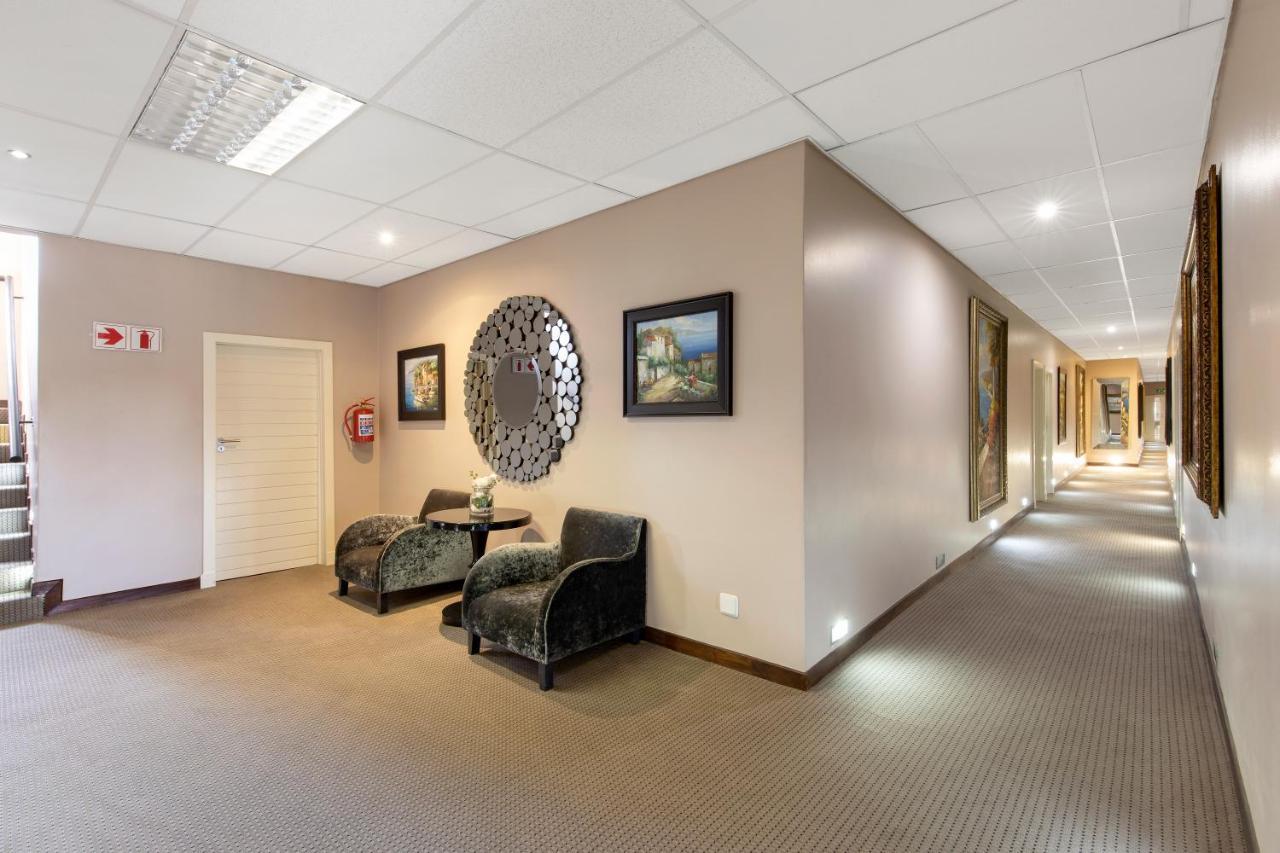 St Andrews Hotel And Spa Johannesburg Bagian luar foto