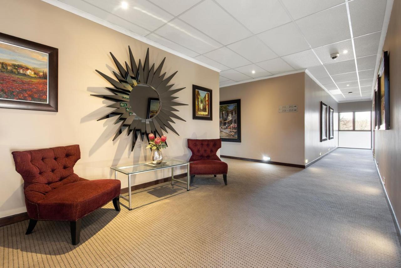 St Andrews Hotel And Spa Johannesburg Bagian luar foto