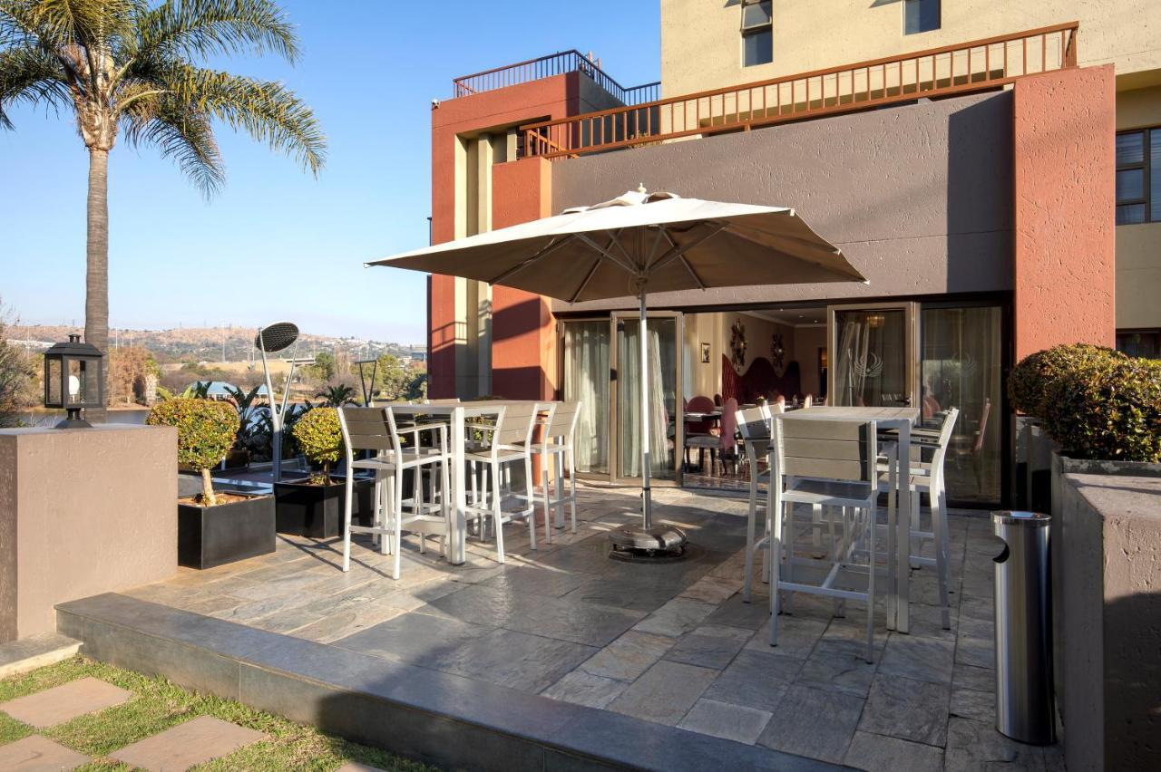 St Andrews Hotel And Spa Johannesburg Bagian luar foto