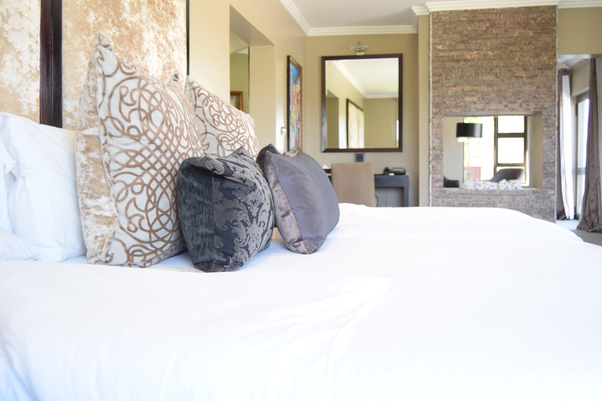 St Andrews Hotel And Spa Johannesburg Bagian luar foto