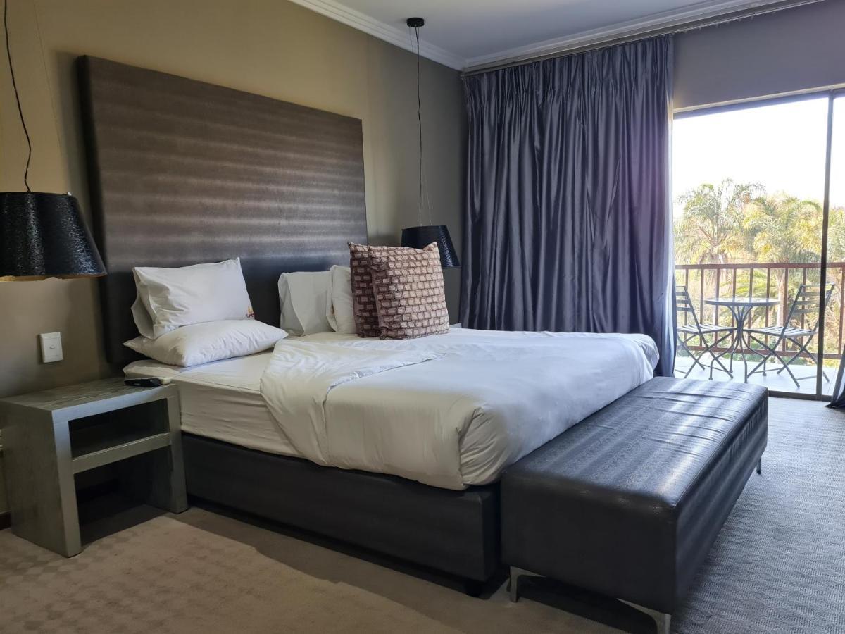 St Andrews Hotel And Spa Johannesburg Bagian luar foto