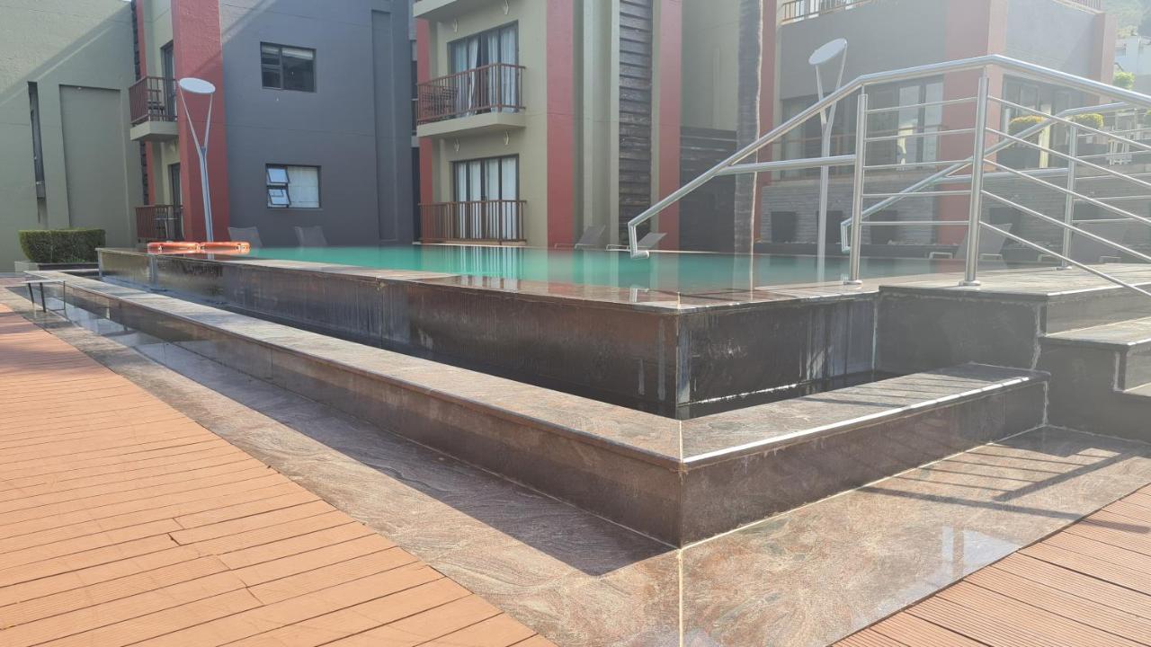 St Andrews Hotel And Spa Johannesburg Bagian luar foto